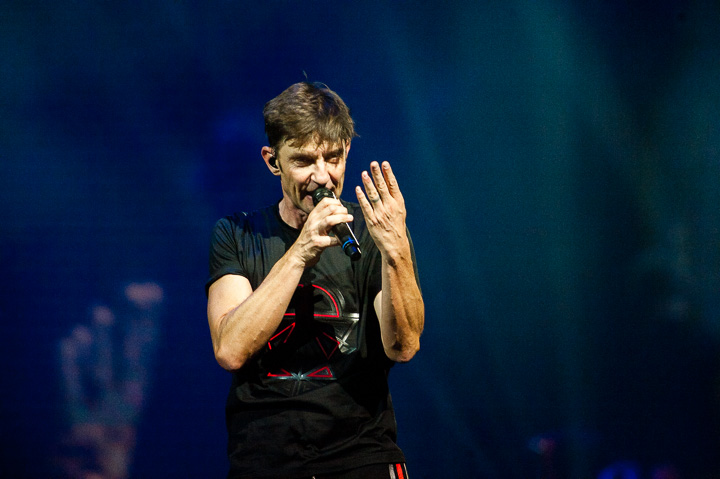 Clouseau danst @ Sportpaleis, picture 115, photographed by Dimitri Vanlommel - FrontView Magazine