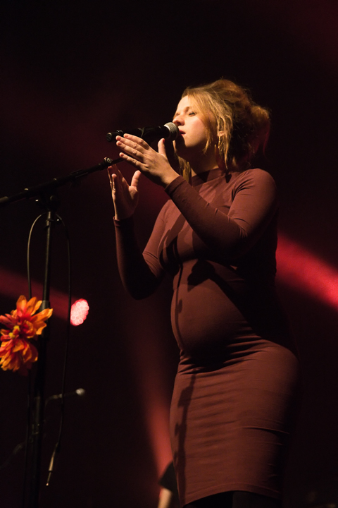 Selah Sue @ 013, picture 5, photographed by Dorien Goetschalckx - FrontView Magazine