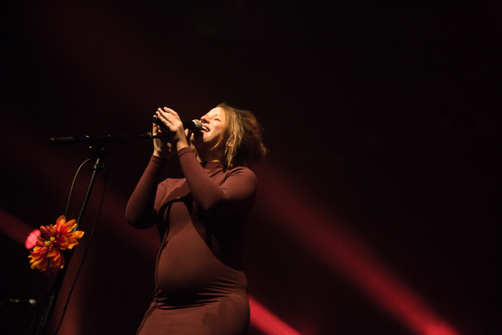 Selah Sue @ 013, picture 7, photographed by Dorien Goetschalckx - FrontView Magazine