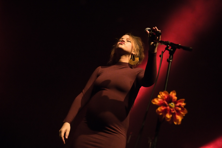 Selah Sue @ 013, picture 10, photographed by Dorien Goetschalckx - FrontView Magazine