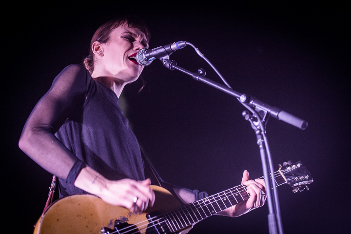 Trixie Whitley @ Het Depot, picture 5, photographed by Jan van Hecke - FrontView Magazine