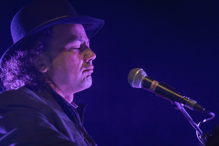 Trixie Whitley @ Het Depot, picture 7, photographed by Jan van Hecke - FrontView Magazine