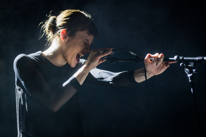 Trixie Whitley @ Het Depot, picture 13, photographed by Jan van Hecke - FrontView Magazine