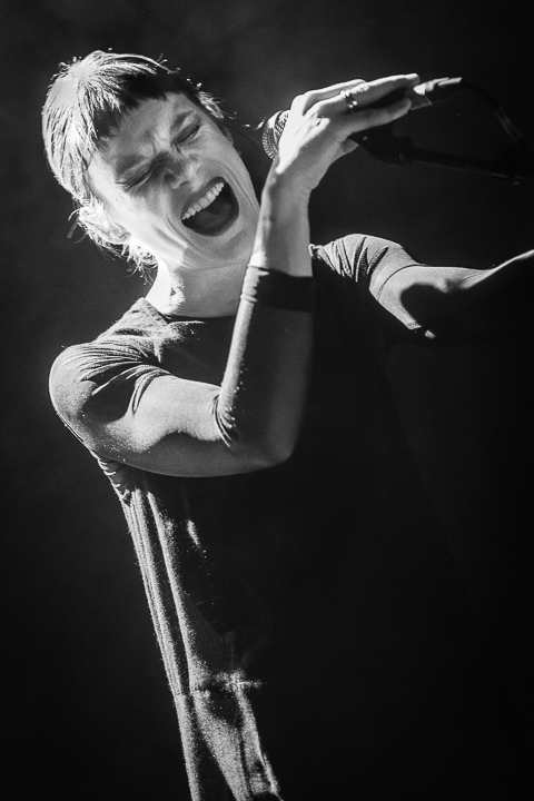 Trixie Whitley @ Het Depot, picture 14, photographed by Jan van Hecke - FrontView Magazine