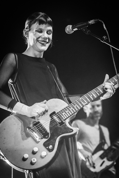 Trixie Whitley @ Het Depot, picture 15, photographed by Jan van Hecke - FrontView Magazine