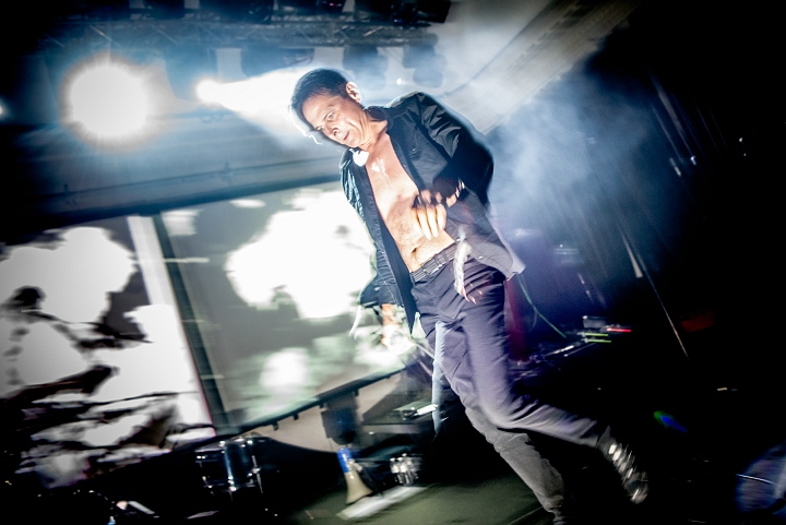 Dive @ Bimfest, foto 4, foto's door Luc Luyten - FrontView Magazine