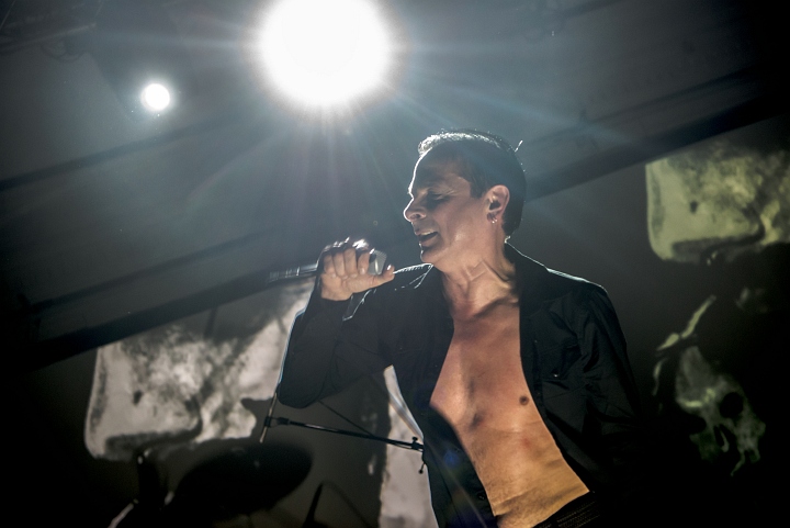 Dive @ Bimfest, foto 13, foto's door Luc Luyten - FrontView Magazine