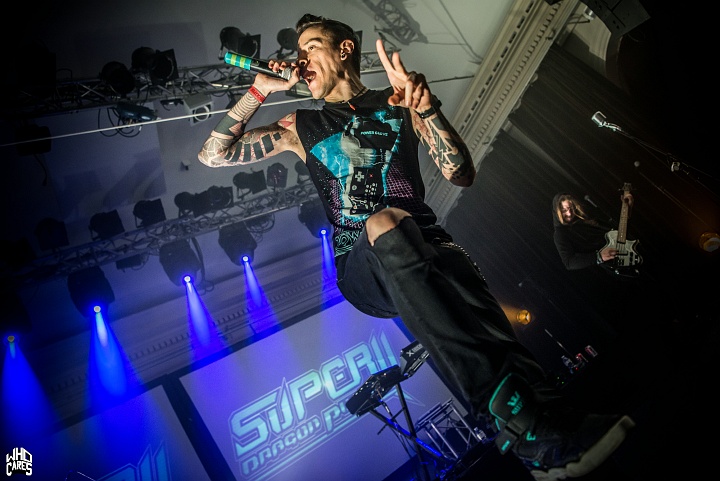 Super Dragon Punch @ Bimfest, picture 3, photographed by Luc Luyten - FrontView Magazine