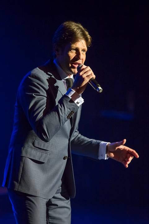 Rob De Nijs Verjaardagsconcert @ Stadsschouwburg, picture 10, photographed by Marc Verdonck - FrontView Magazine