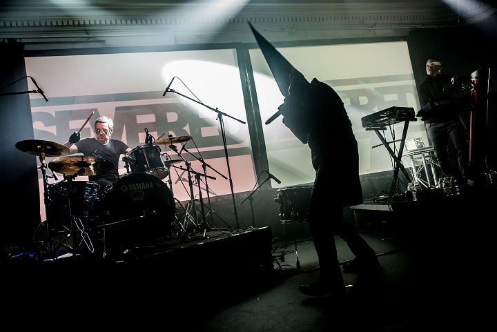 Suicide Commando @ Bimfest, foto 2, foto's door Luc Luyten - FrontView Magazine