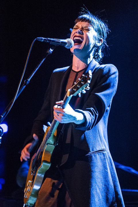 Trixie Whitley @ De Roma, picture 3, photographed by Dorien Goetschalckx - FrontView Magazine