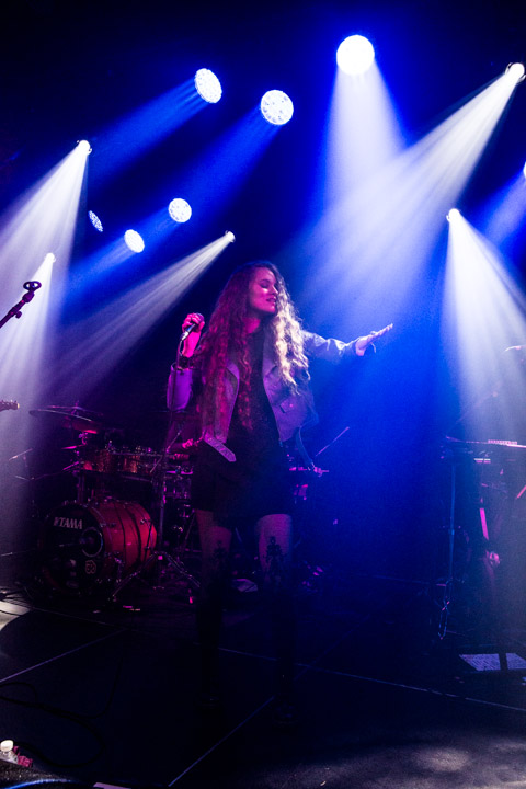 Laura Crowe @ Ancienne Belgique Club, picture 5, photographed by Dieter  Boone - FrontView Magazine