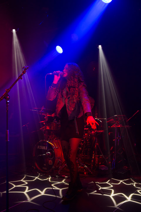 Laura Crowe @ Ancienne Belgique Club, picture 14, photographed by Dieter  Boone - FrontView Magazine