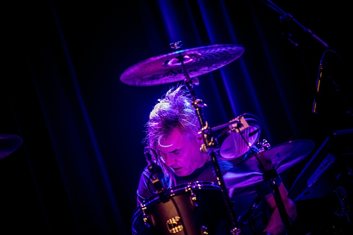 Peter Hook & the Light @ Depot Leuven, picture 3, photographed by Luc Luyten - FrontView Magazine