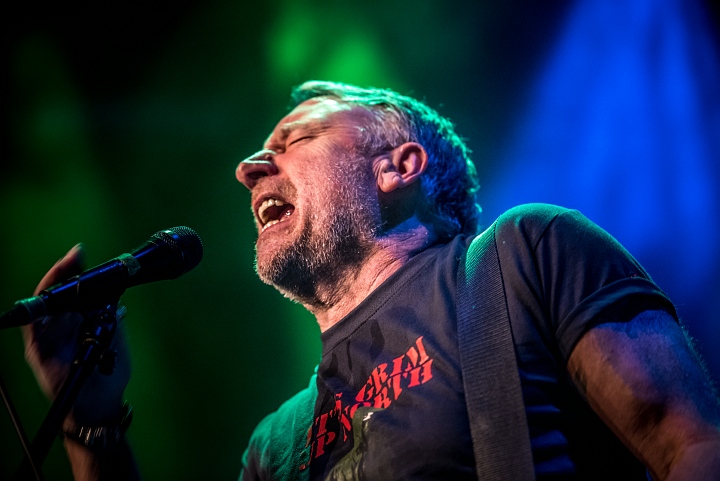Peter Hook & the Light @ Depot Leuven, picture 9, photographed by Luc Luyten - FrontView Magazine