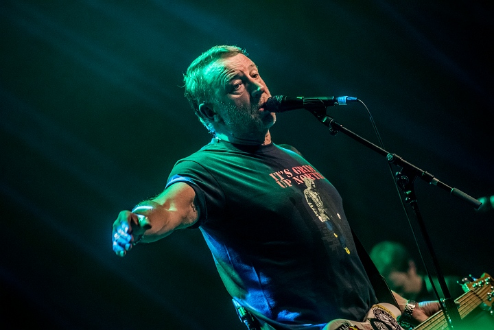 Peter Hook & the Light @ Depot Leuven, picture 25, photographed by Luc Luyten - FrontView Magazine