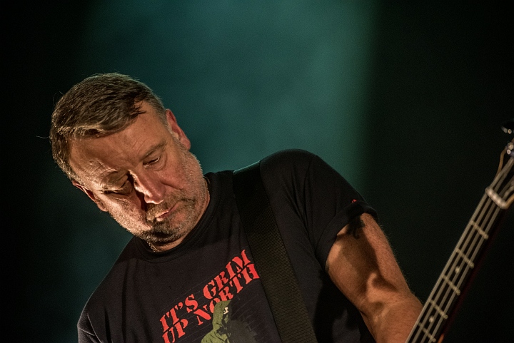 Peter Hook & the Light @ Depot Leuven, picture 30, photographed by Luc Luyten - FrontView Magazine
