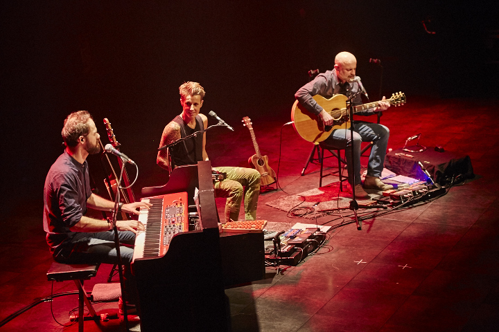 K's Choice - The Backpack Sessions @ Ancienne Belgique, picture 18, photographed by Tom Vanduffel - FrontView Magazine