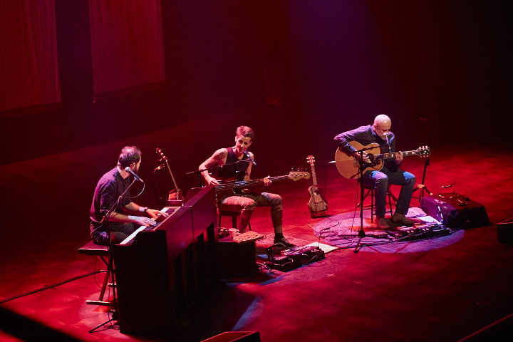 K's Choice - The Backpack Sessions @ Ancienne Belgique, picture 26, photographed by Tom Vanduffel - FrontView Magazine