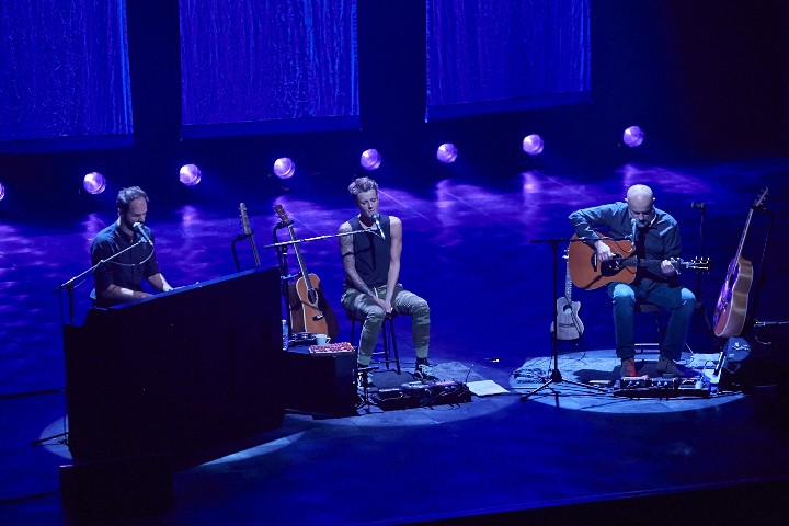 K's Choice - The Backpack Sessions @ Ancienne Belgique, picture 28, photographed by Tom Vanduffel - FrontView Magazine