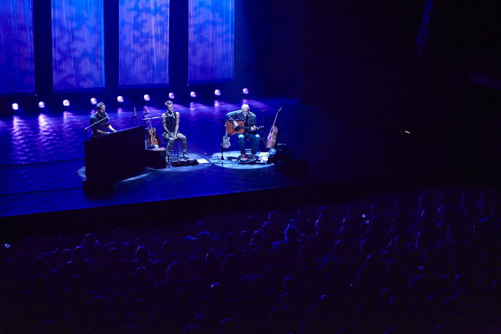 K's Choice - The Backpack Sessions @ Ancienne Belgique, picture 29, photographed by Tom Vanduffel - FrontView Magazine