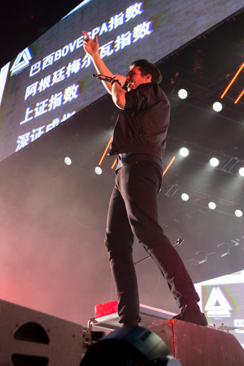 Bastille @ Sportpaleis, foto 9, foto's door Dieter  Boone - FrontView Magazine