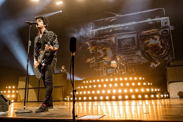 Green Day @ Vorst Nationaal, picture 14, photographed by Edwin Houdevelt - FrontView Magazine