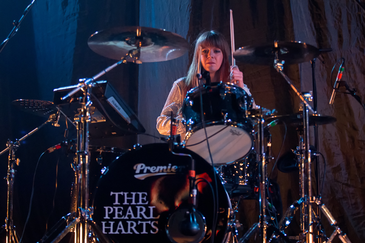 The Pearl Harts @ Lotto Arena, picture 1, photographed by Dorien Goetschalckx - FrontView Magazine