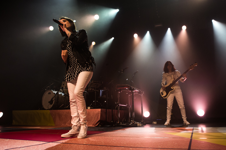 Tegan and Sara @ Trix, picture 11, photographed by Dieter  Boone - FrontView Magazine