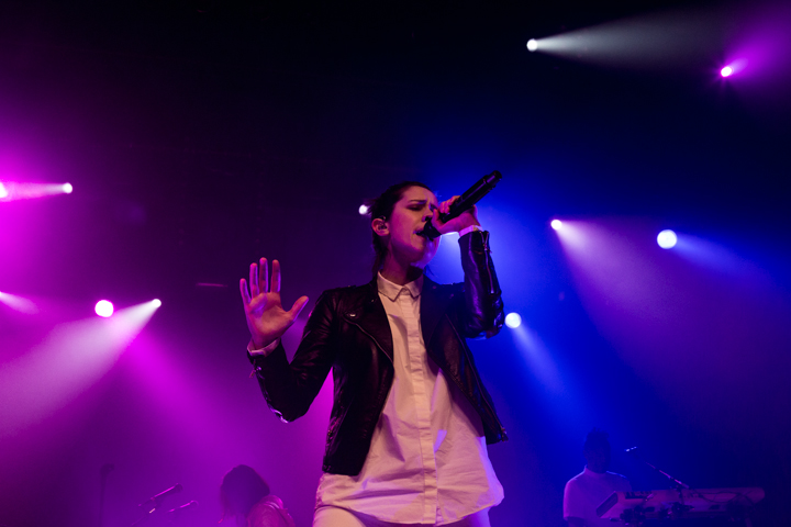 Tegan and Sara @ Trix, picture 18, photographed by Dieter  Boone - FrontView Magazine