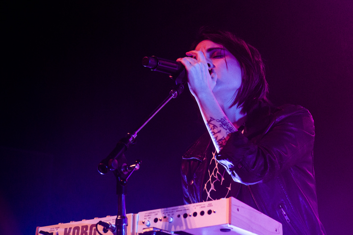 Tegan and Sara @ Trix, picture 21, photographed by Dieter  Boone - FrontView Magazine