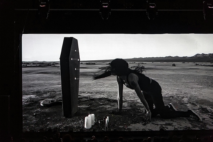 Gutterdämmerung @ Ancienne Belgique, picture 2, photographed by Edwin Houdevelt - FrontView Magazine