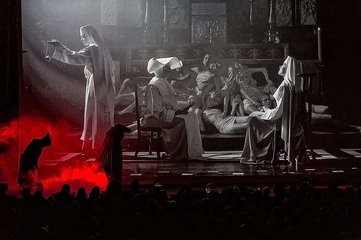 Gutterdämmerung @ Ancienne Belgique, picture 5, photographed by Edwin Houdevelt - FrontView Magazine