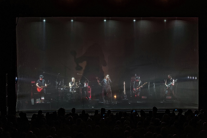 Gutterdämmerung @ Ancienne Belgique, picture 11, photographed by Edwin Houdevelt - FrontView Magazine