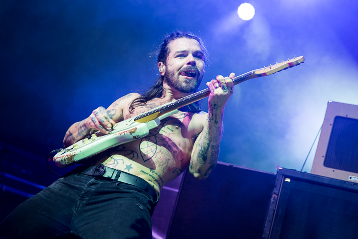 Biffy Clyro @ AB, picture 18, photographed by Dorien Goetschalckx - FrontView Magazine