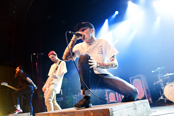 Neck Deep @ AB, picture 9, photographed by Magali Decamps - FrontView Magazine