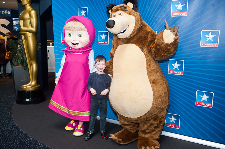 Première Masha en de Beer naar de bioscoop! @ Kinepolis Antwerpen, picture 2, photographed by Goele Bormans - FrontView Magazine