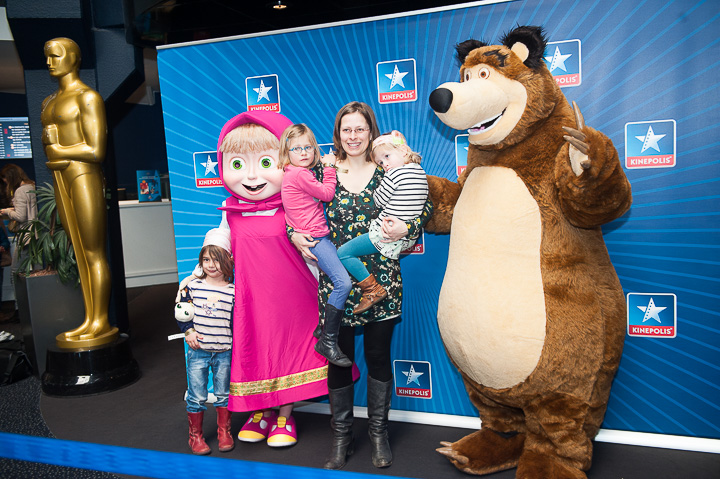 Première Masha en de Beer naar de bioscoop! @ Kinepolis Antwerpen, picture 6, photographed by Goele Bormans - FrontView Magazine