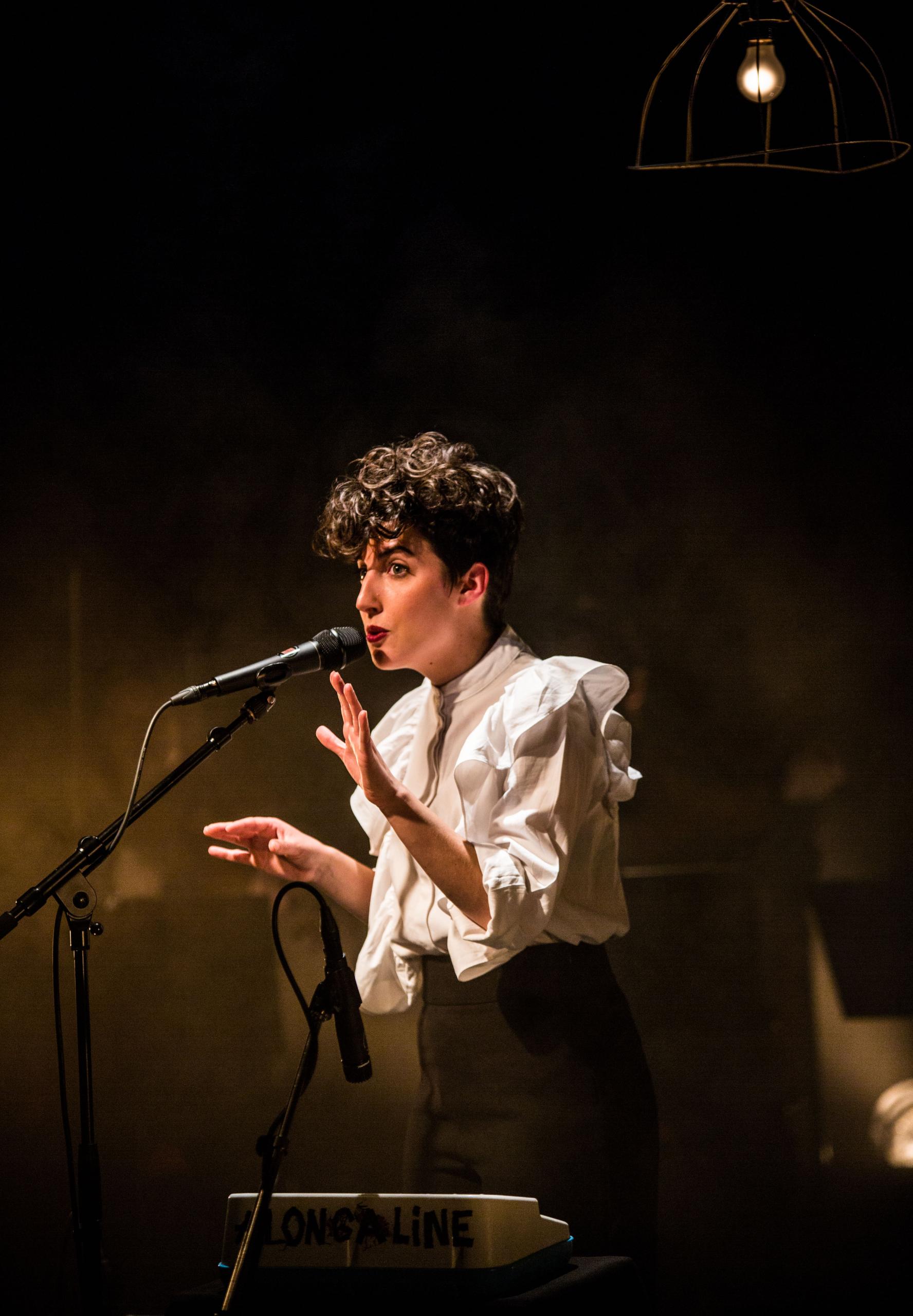 Leonore + Along a Line jong talent on stage, picture 21, photographed by Raf Degeest - FrontView Magazine