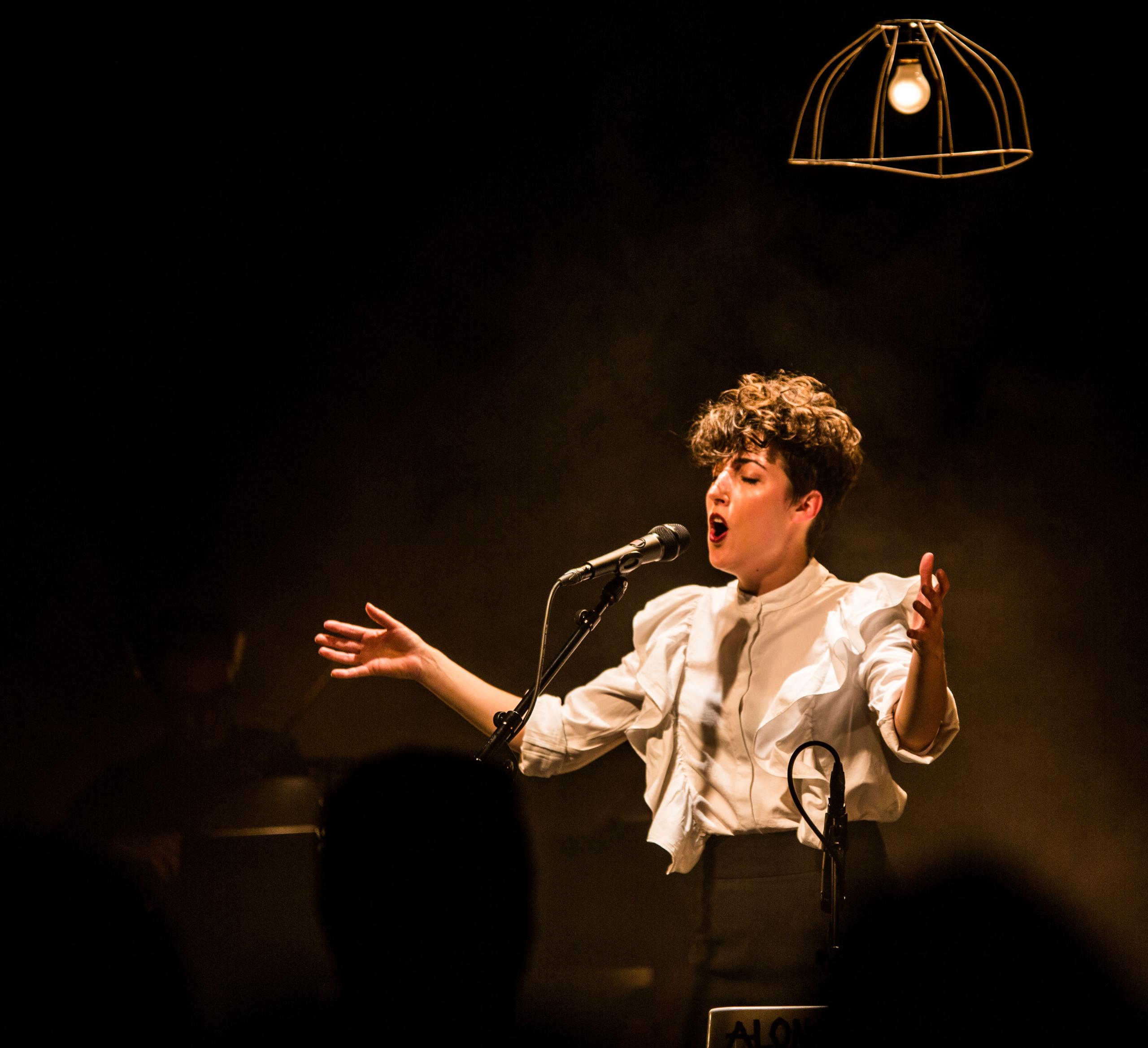 Leonore + Along a Line jong talent on stage, picture 25, photographed by Raf Degeest - FrontView Magazine