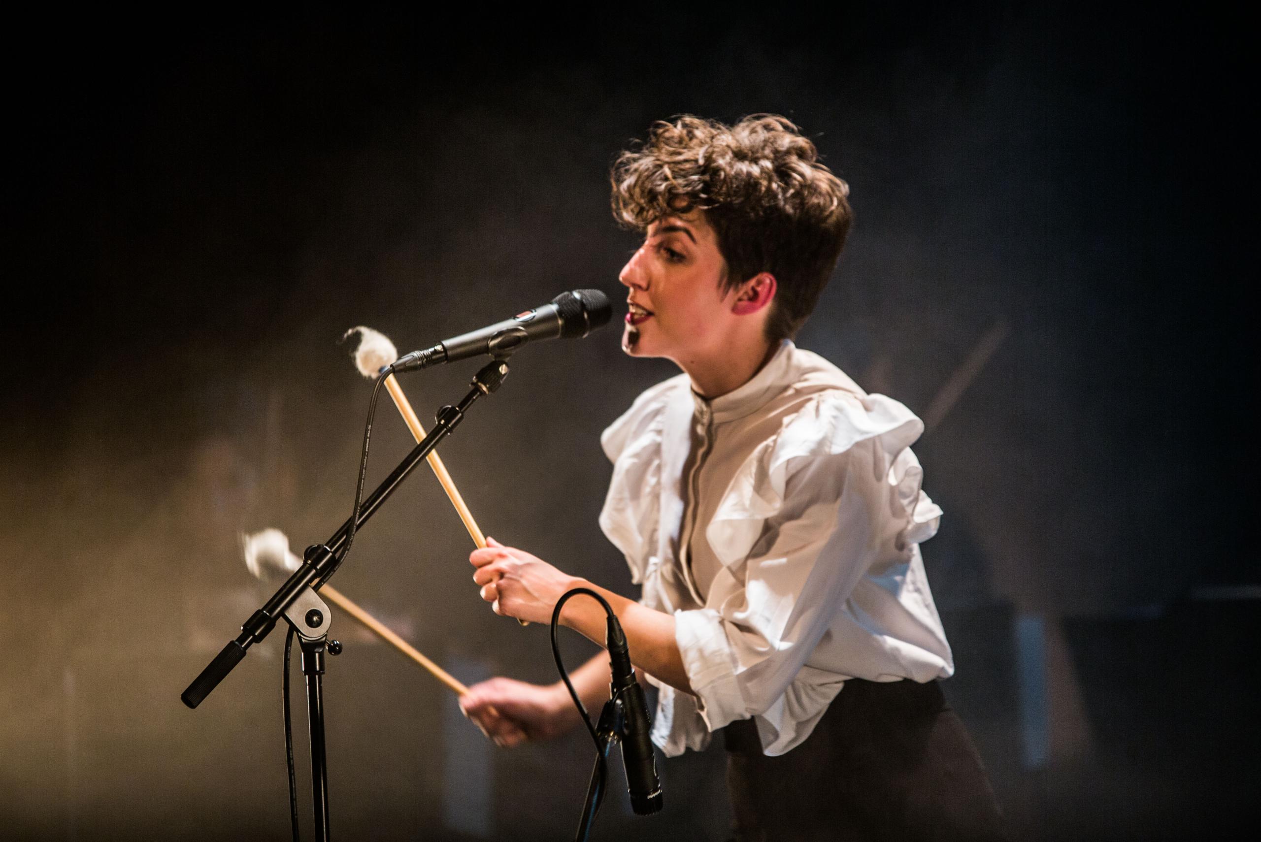 Leonore + Along a Line jong talent on stage, picture 37, photographed by Raf Degeest - FrontView Magazine