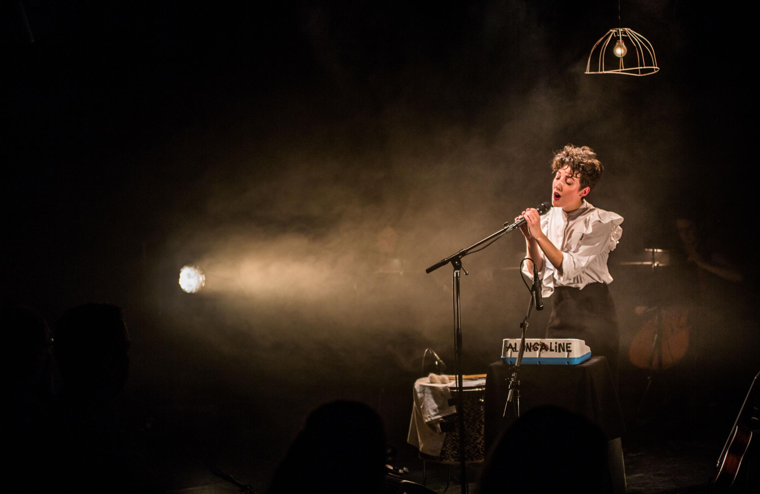 Leonore + Along a Line jong talent on stage, picture 49, photographed by Raf Degeest - FrontView Magazine