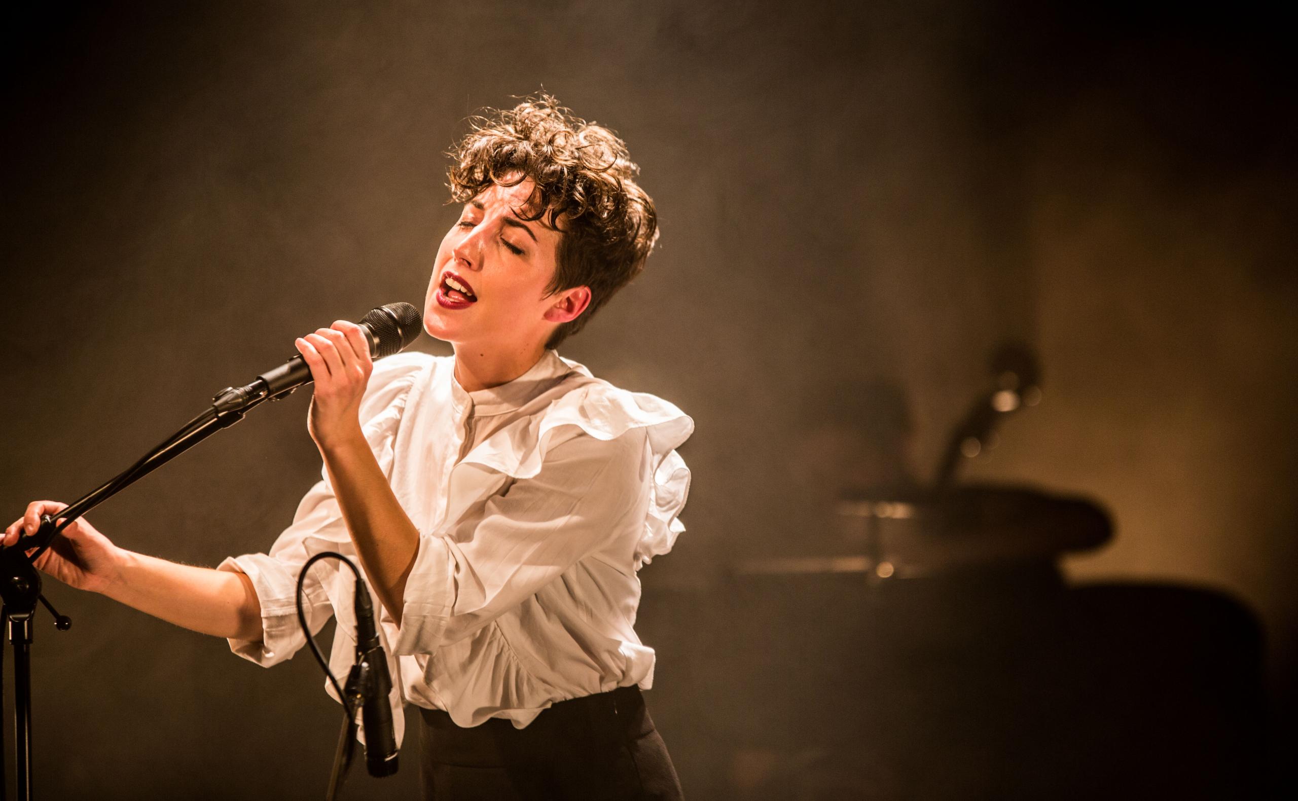 Leonore + Along a Line jong talent on stage, picture 50, photographed by Raf Degeest - FrontView Magazine