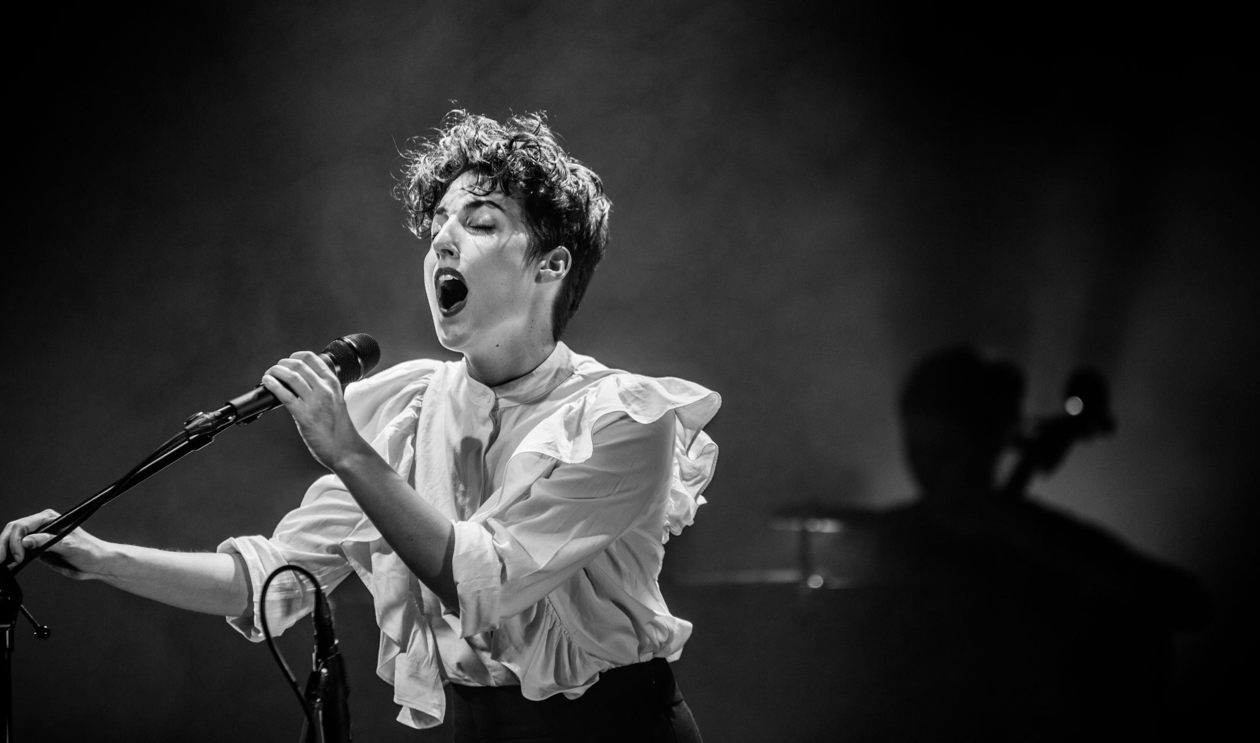 Leonore + Along a Line jong talent on stage, picture 51, photographed by Raf Degeest - FrontView Magazine