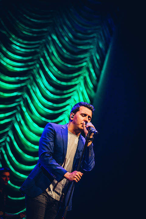 Jan Smit @ Ethias Theater, picture 3, photographed by Elke Briers - FrontView Magazine