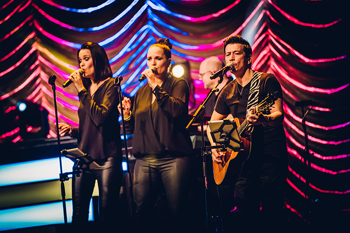 Jan Smit @ Ethias Theater, picture 8, photographed by Elke Briers - FrontView Magazine