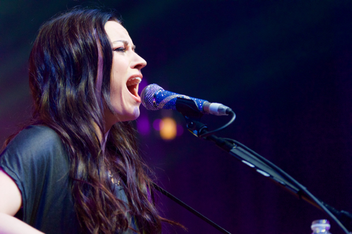 Amy MacDonald @ AB, picture 4, photographed by Bart Baevegems - FrontView Magazine