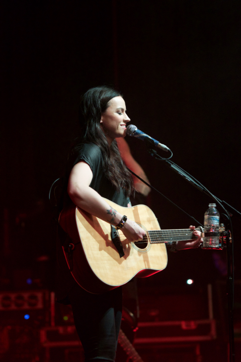 Amy MacDonald @ AB, picture 7, photographed by Bart Baevegems - FrontView Magazine