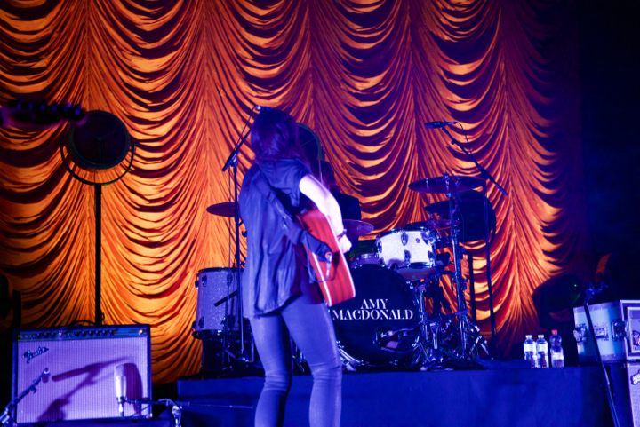 Amy MacDonald @ AB, picture 10, photographed by Bart Baevegems - FrontView Magazine