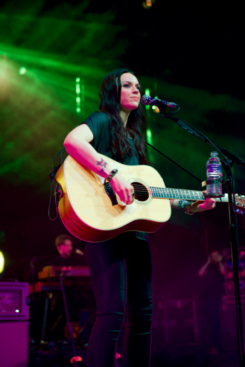Amy MacDonald @ AB, picture 12, photographed by Bart Baevegems - FrontView Magazine